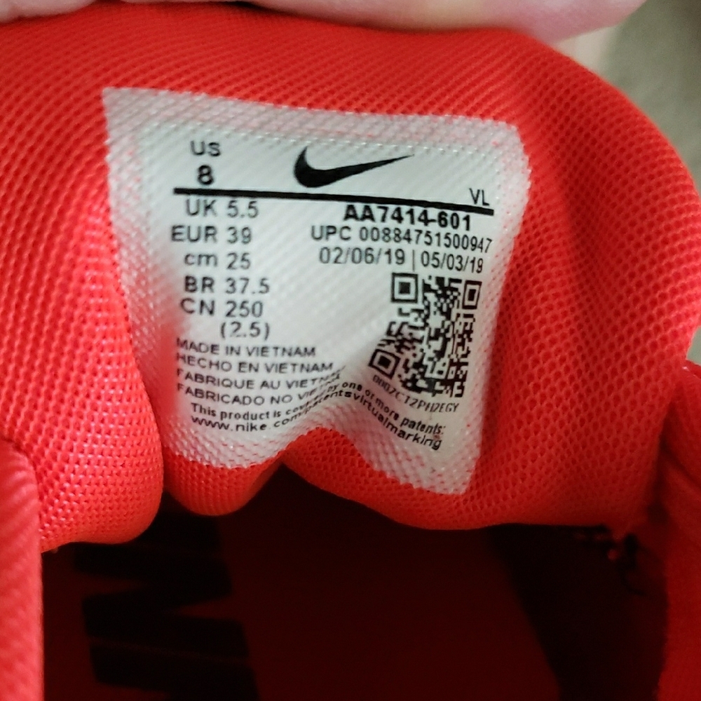 Nike Women's Bright Red Athletic Shoes - Picture 5 of 5